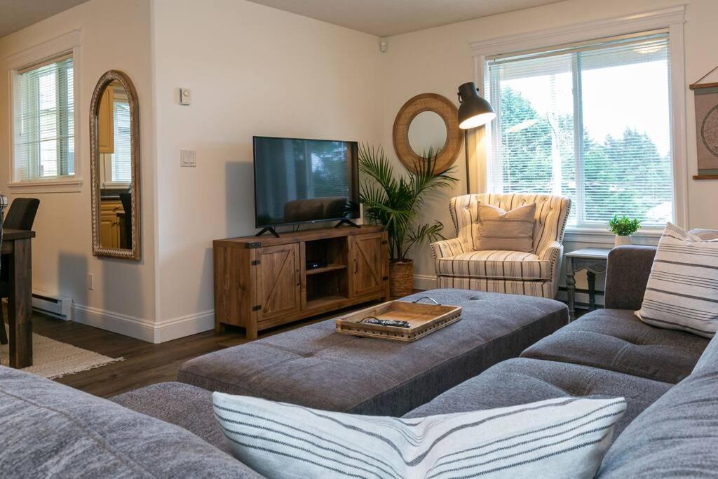 Cozy Renovated Oasis W Private Terrace & Parking Villa Victoria Bagian luar foto